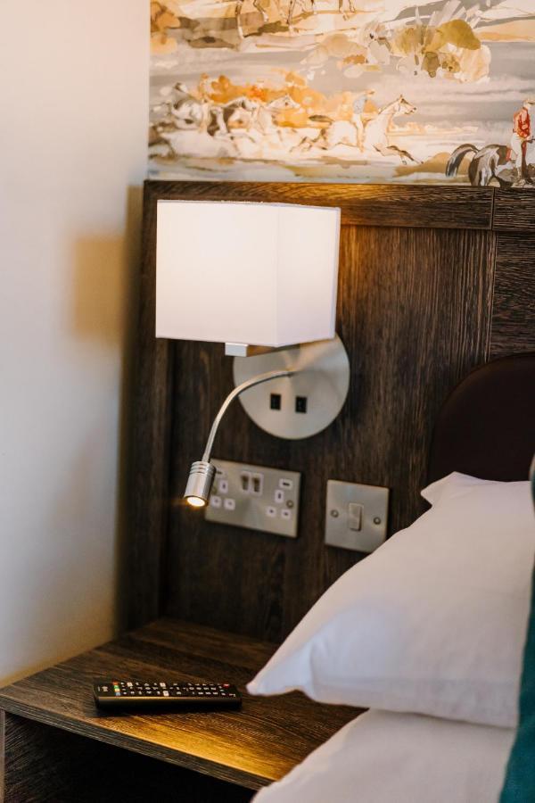 The Bull Hotel Stony Stratford Εξωτερικό φωτογραφία