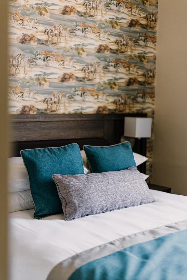 The Bull Hotel Stony Stratford Εξωτερικό φωτογραφία