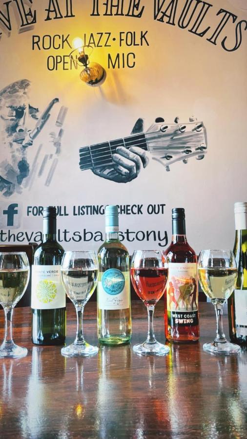 The Bull Hotel Stony Stratford Εξωτερικό φωτογραφία